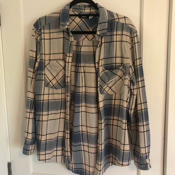 Urban Outfitters Sweaters - Urban Outfitters oversized flannel (size M)